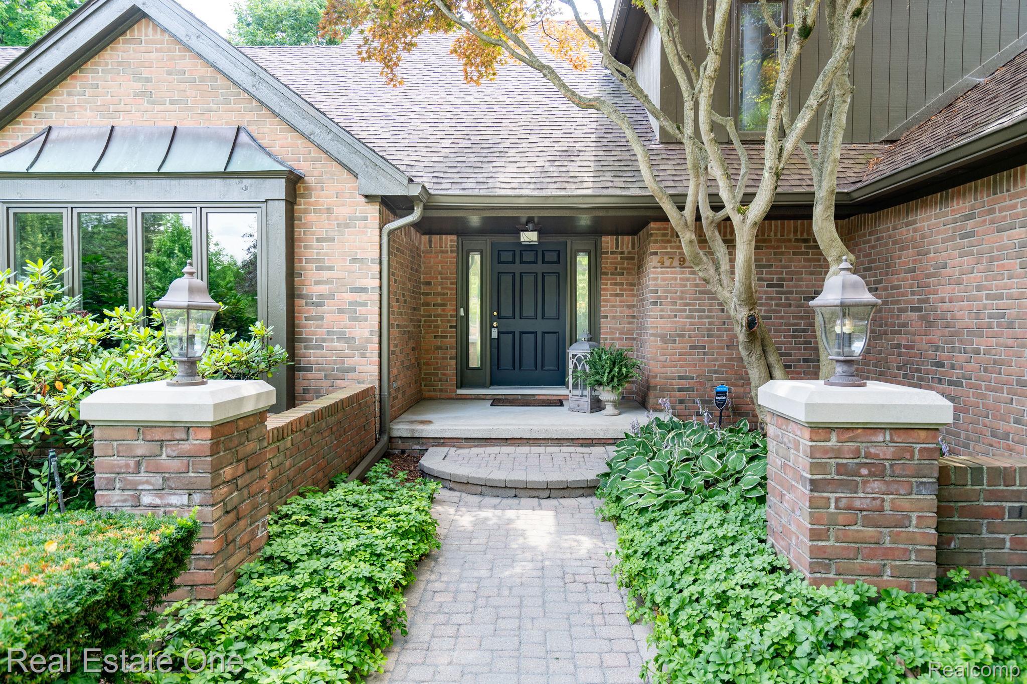 4794 RIVERS EDGE Drive