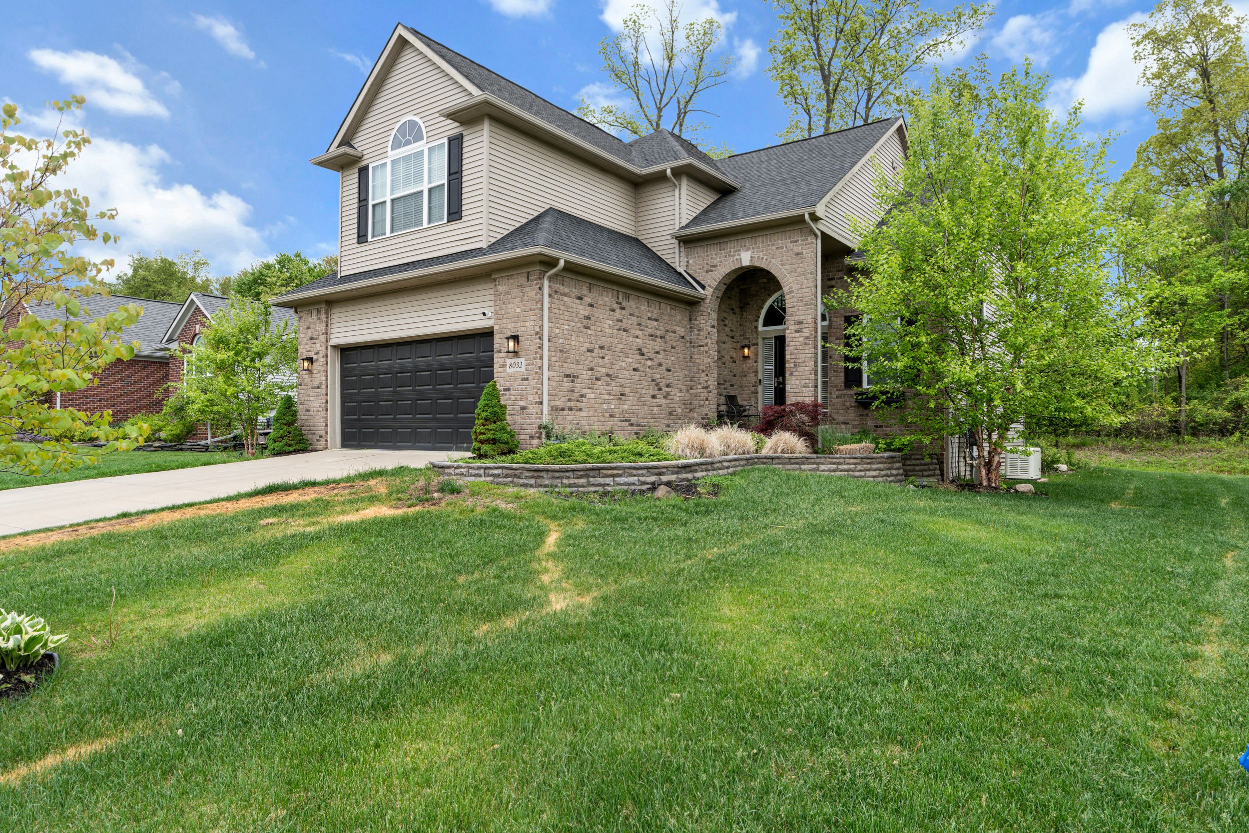 8032 IVY GLEN Park