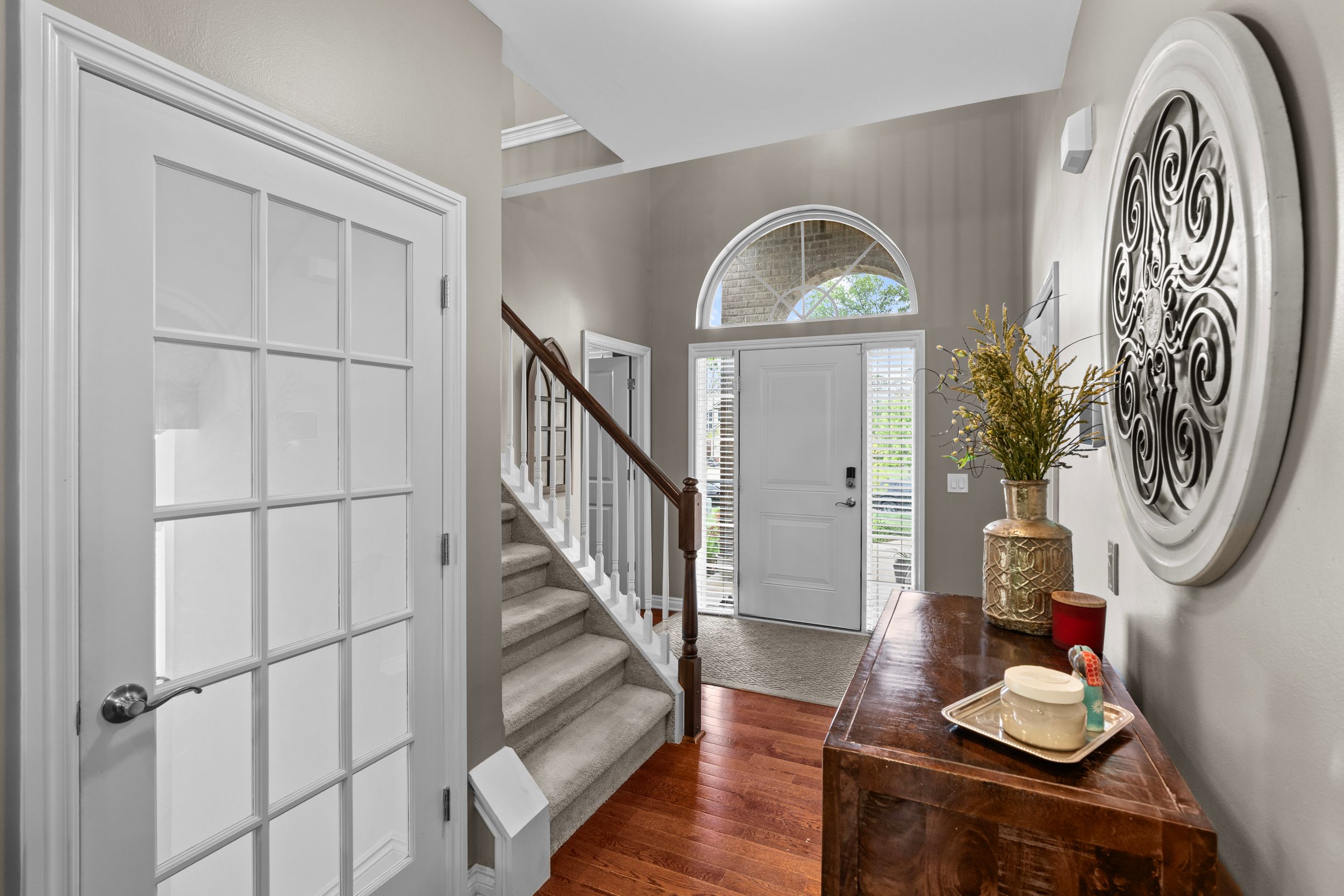 8032 IVY GLEN Park