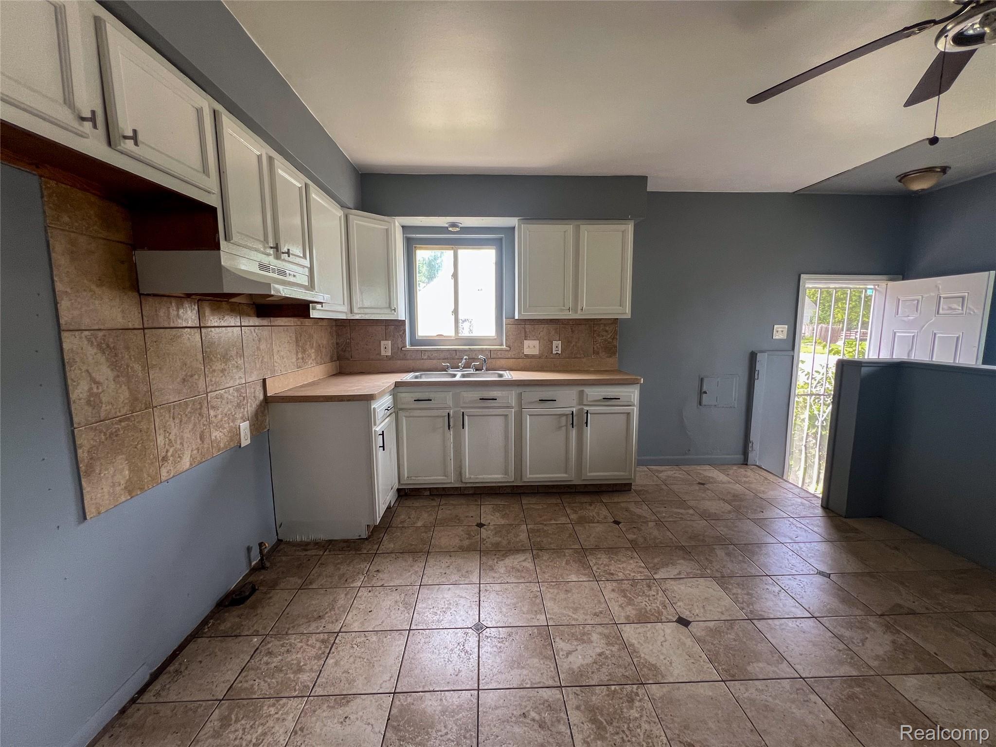 20049 Tireman Street