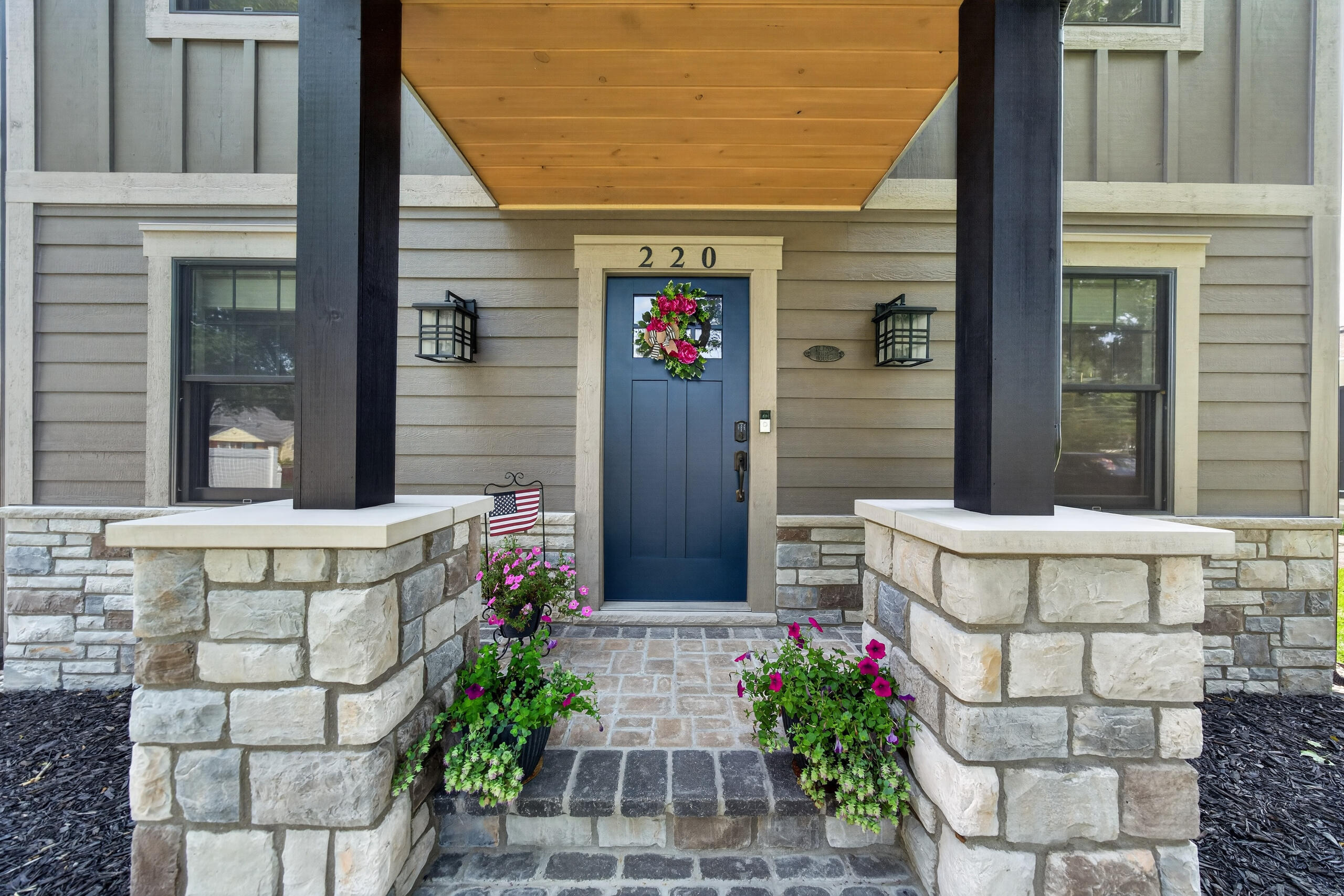 220 Red Oak Lane