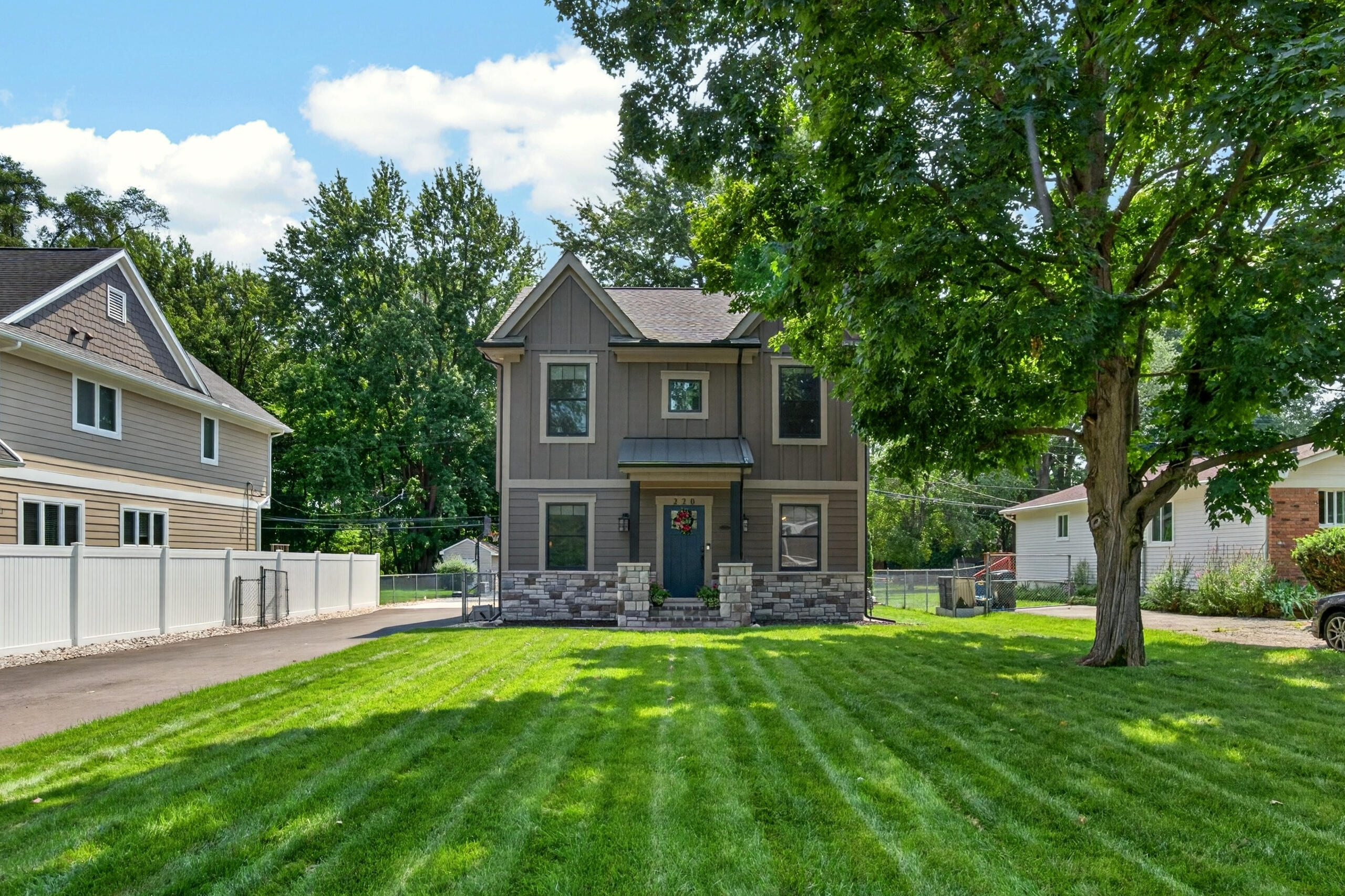 220 Red Oak Lane