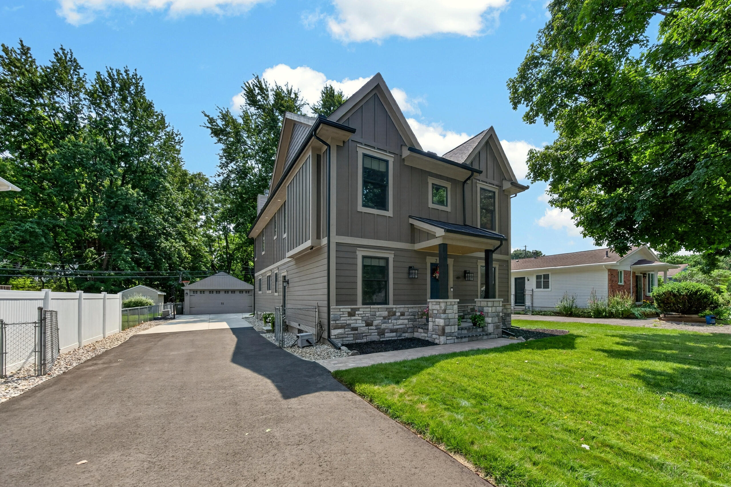 220 Red Oak Lane