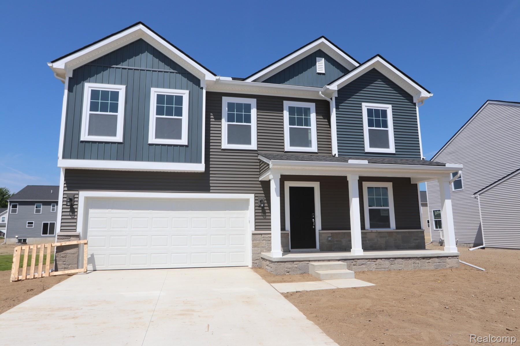 54695 Heron Circle