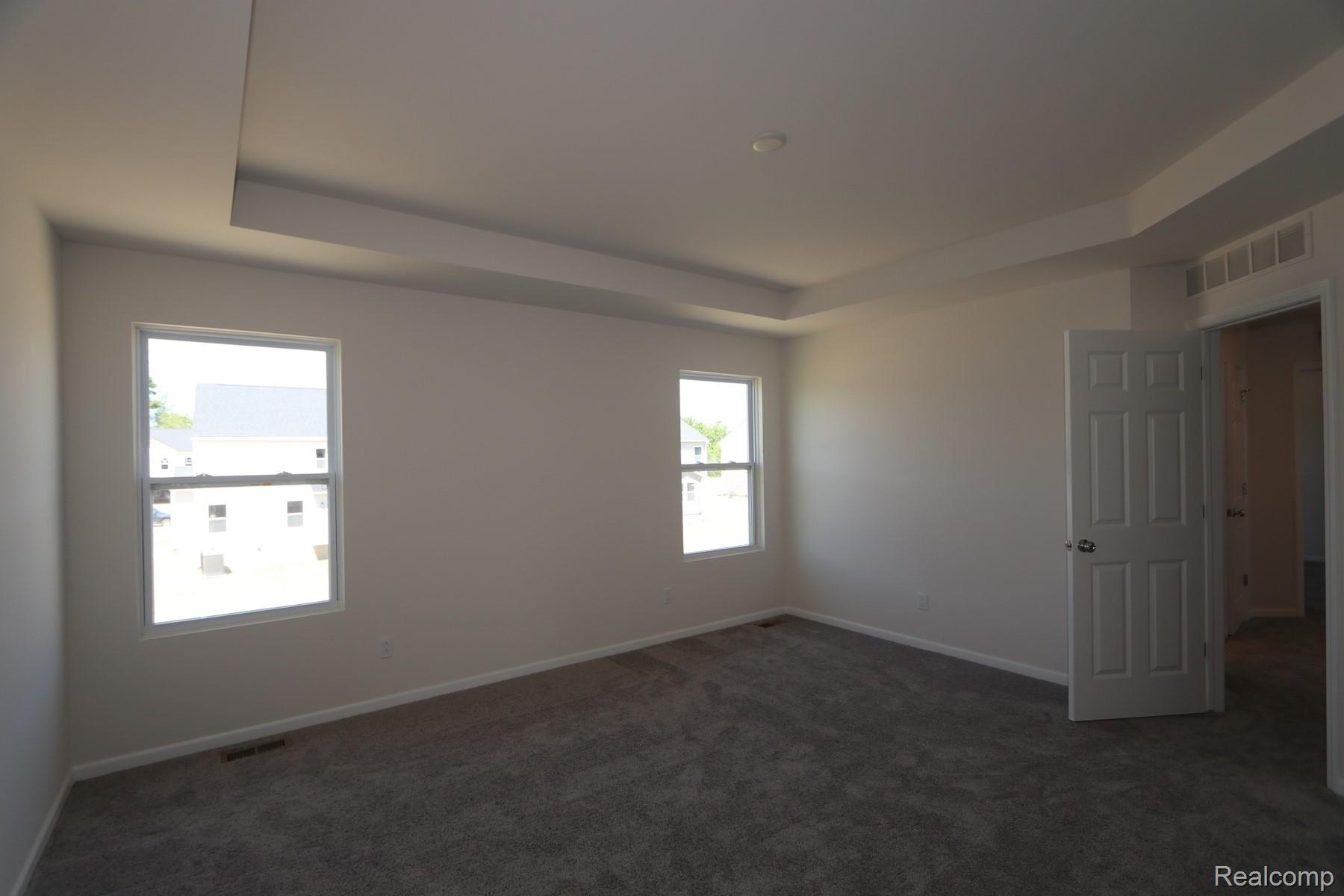 54695 Heron Circle