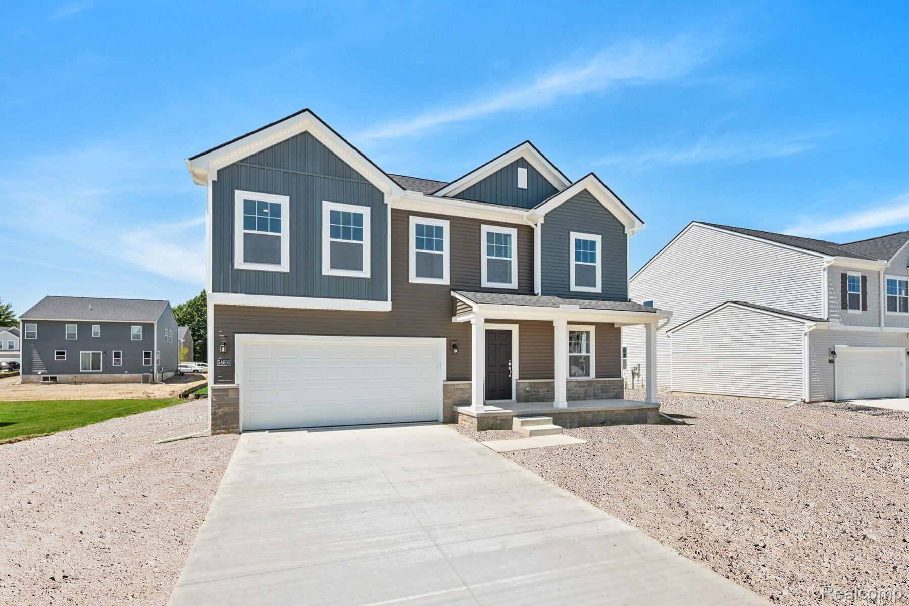54695 Heron Circle