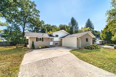 8239 Atha Street White Lake Charter Township MI 48386