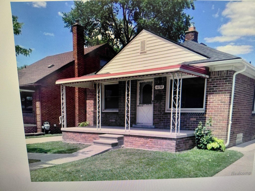 Photo of 1038 Detroit Avenue, Lincoln Park City, MI 48146 (MLS # 81026047203)