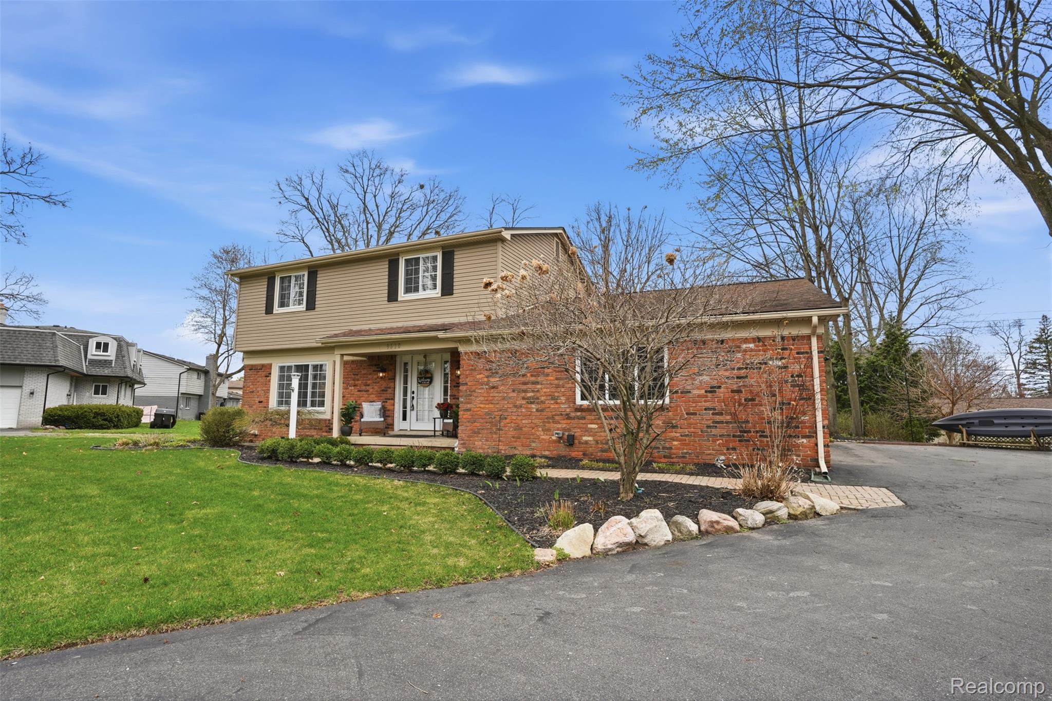 9610 Woody Court