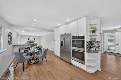 Tiny photo for 4245 Normanwood, West Bloomfield Charter Township, MI 48323 (MLS # 20261085154)