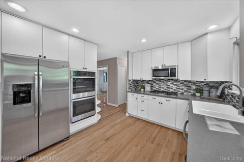 Tiny photo for 4245 Normanwood, West Bloomfield Charter Township, MI 48323 (MLS # 20261085154)