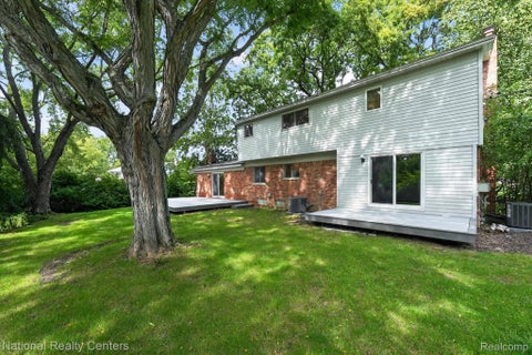 Tiny photo for 4245 Normanwood, West Bloomfield Charter Township, MI 48323 (MLS # 20261085154)