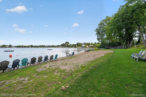 Tiny photo for 4245 Normanwood, West Bloomfield Charter Township, MI 48323 (MLS # 20261085154)