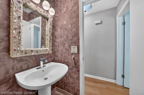 Tiny photo for 4245 Normanwood, West Bloomfield Charter Township, MI 48323 (MLS # 20261085154)