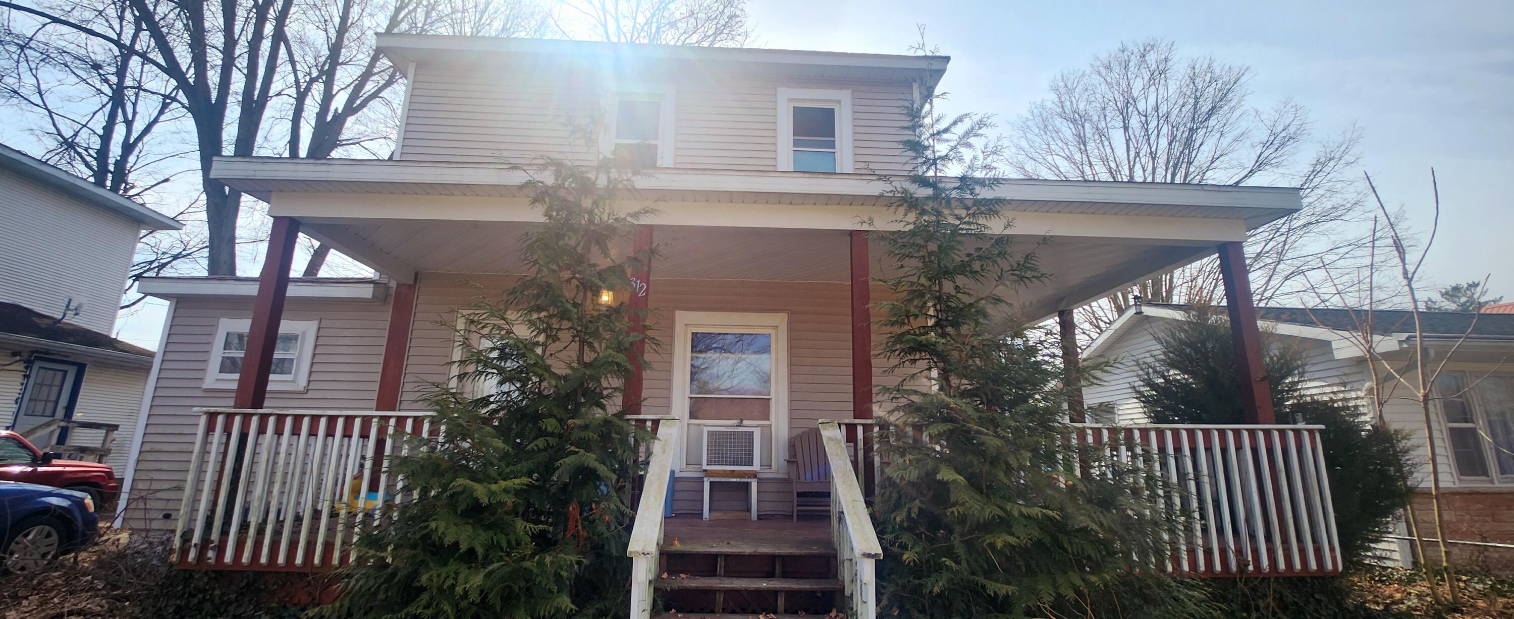 312 Washington Street