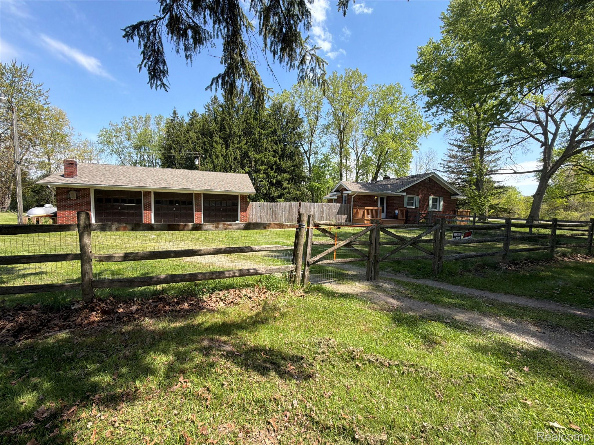 6772 Wells Road