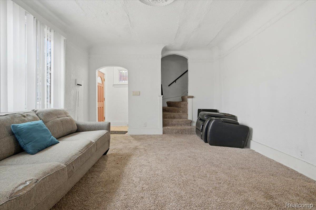 3254 Hazelwood Street