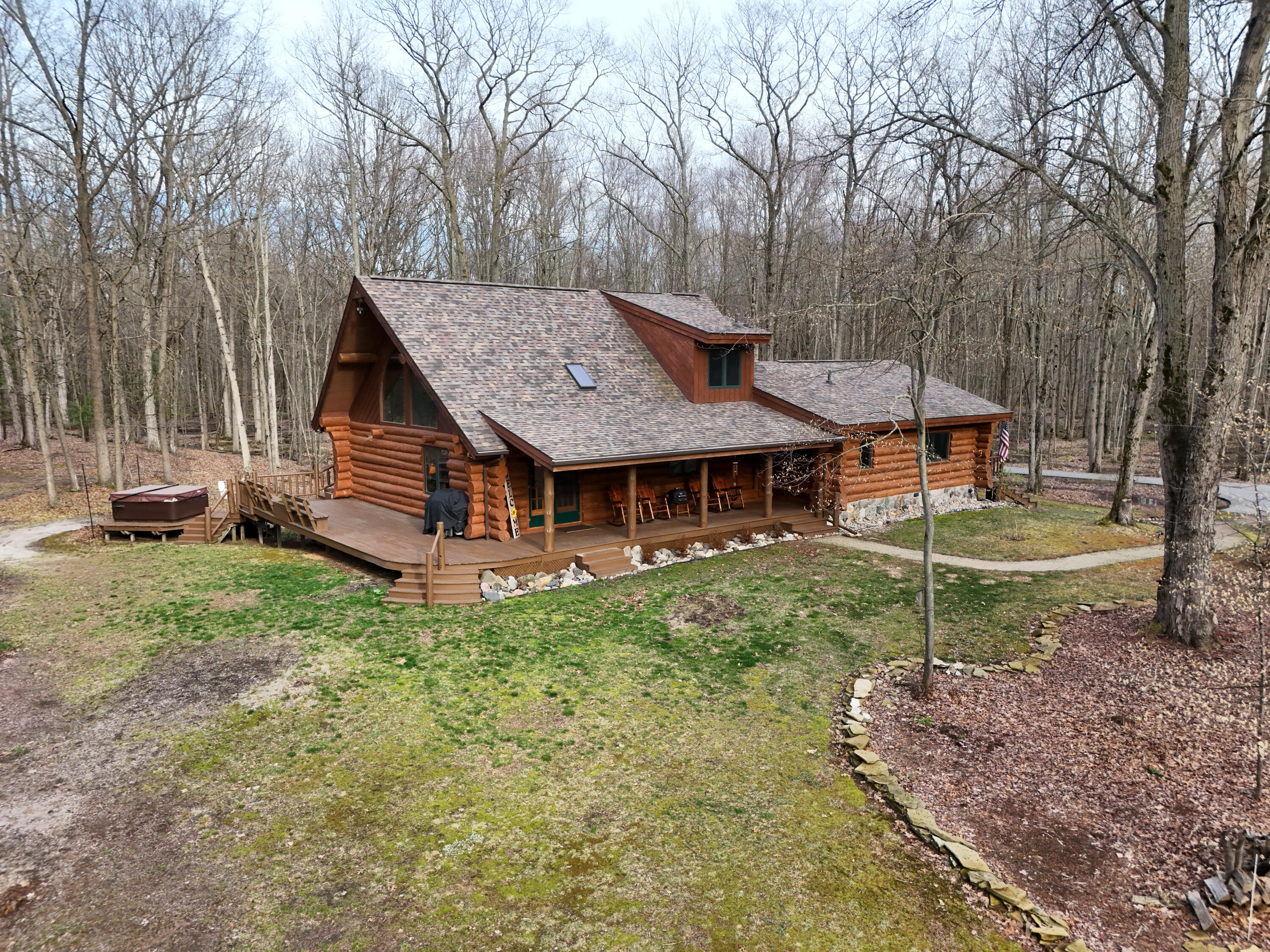 837 E Whitetail Drive