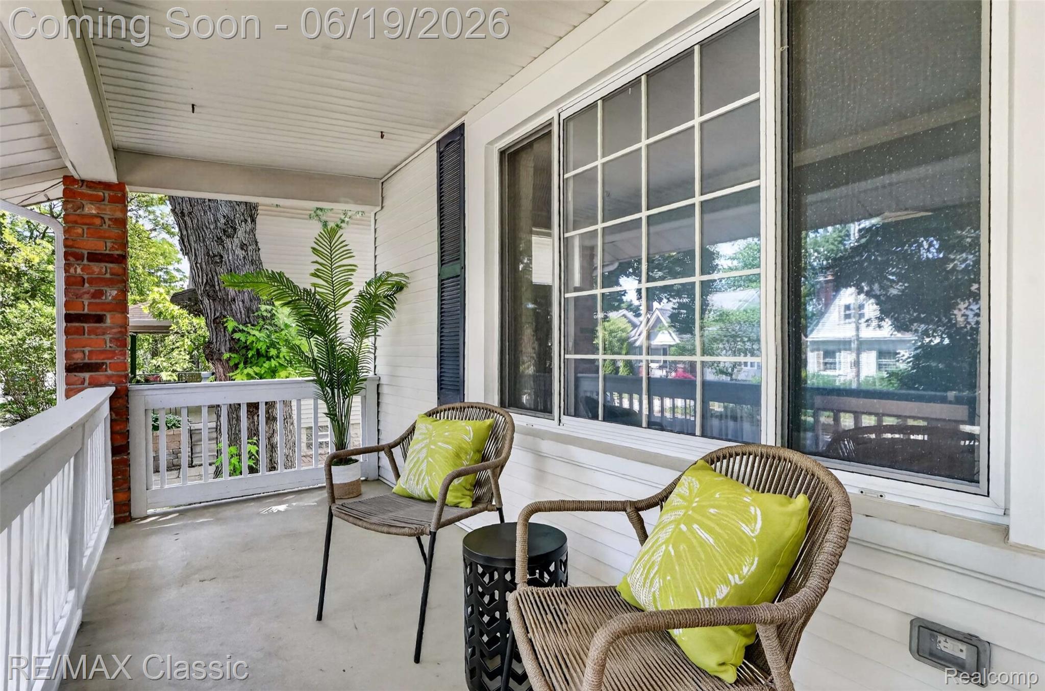 561 W Saratoga Street