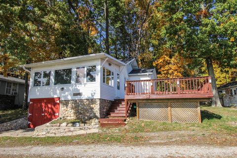 58463 Loop Road Fabius Township MI 49093