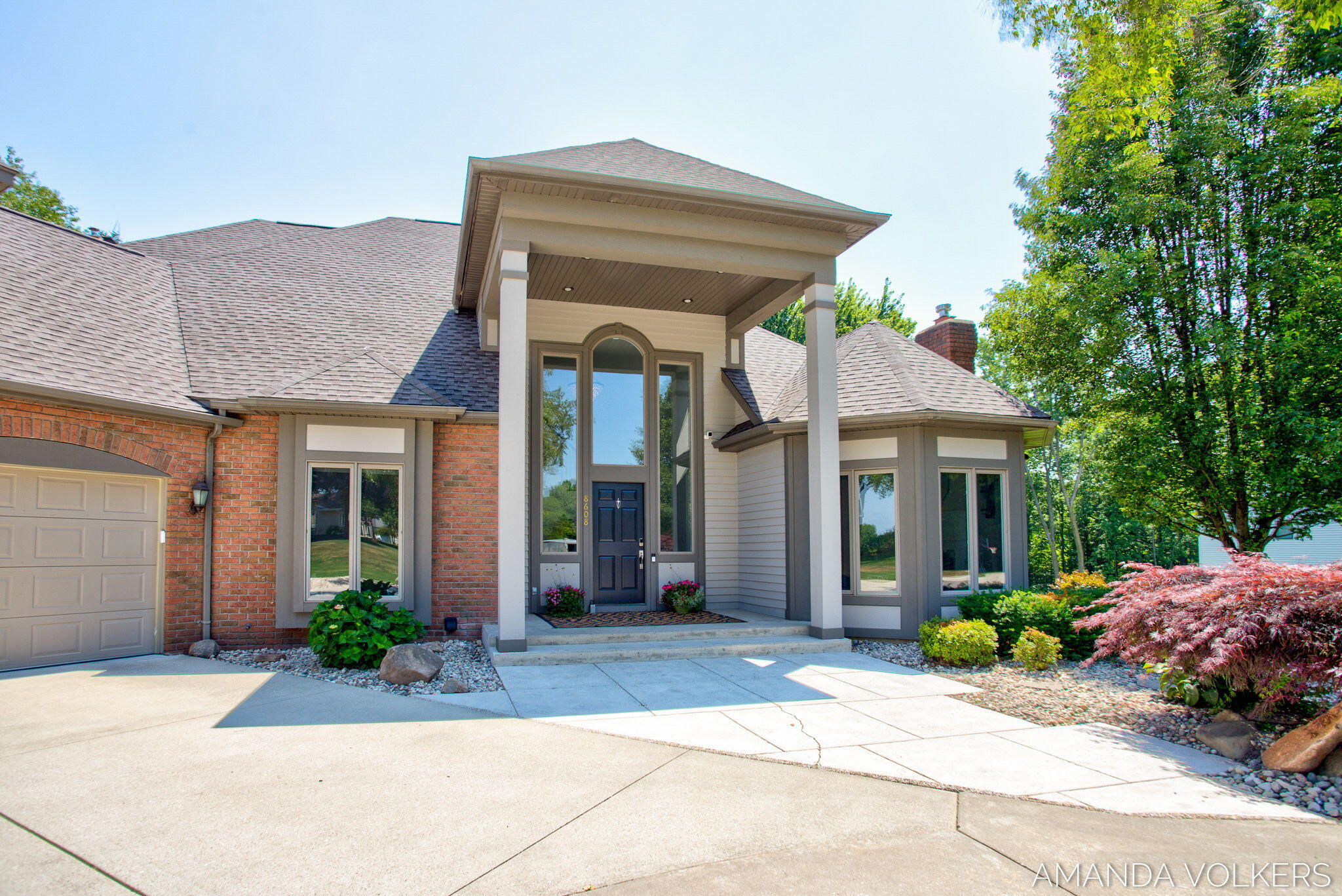 8608 Woodruff Drive SW