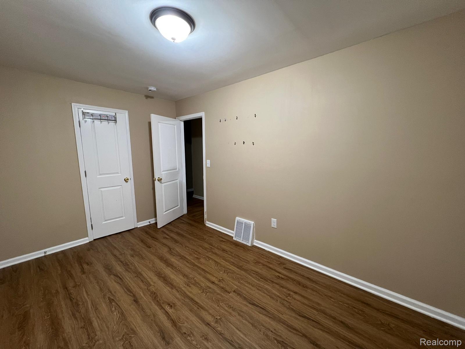 9072 Burt Road
