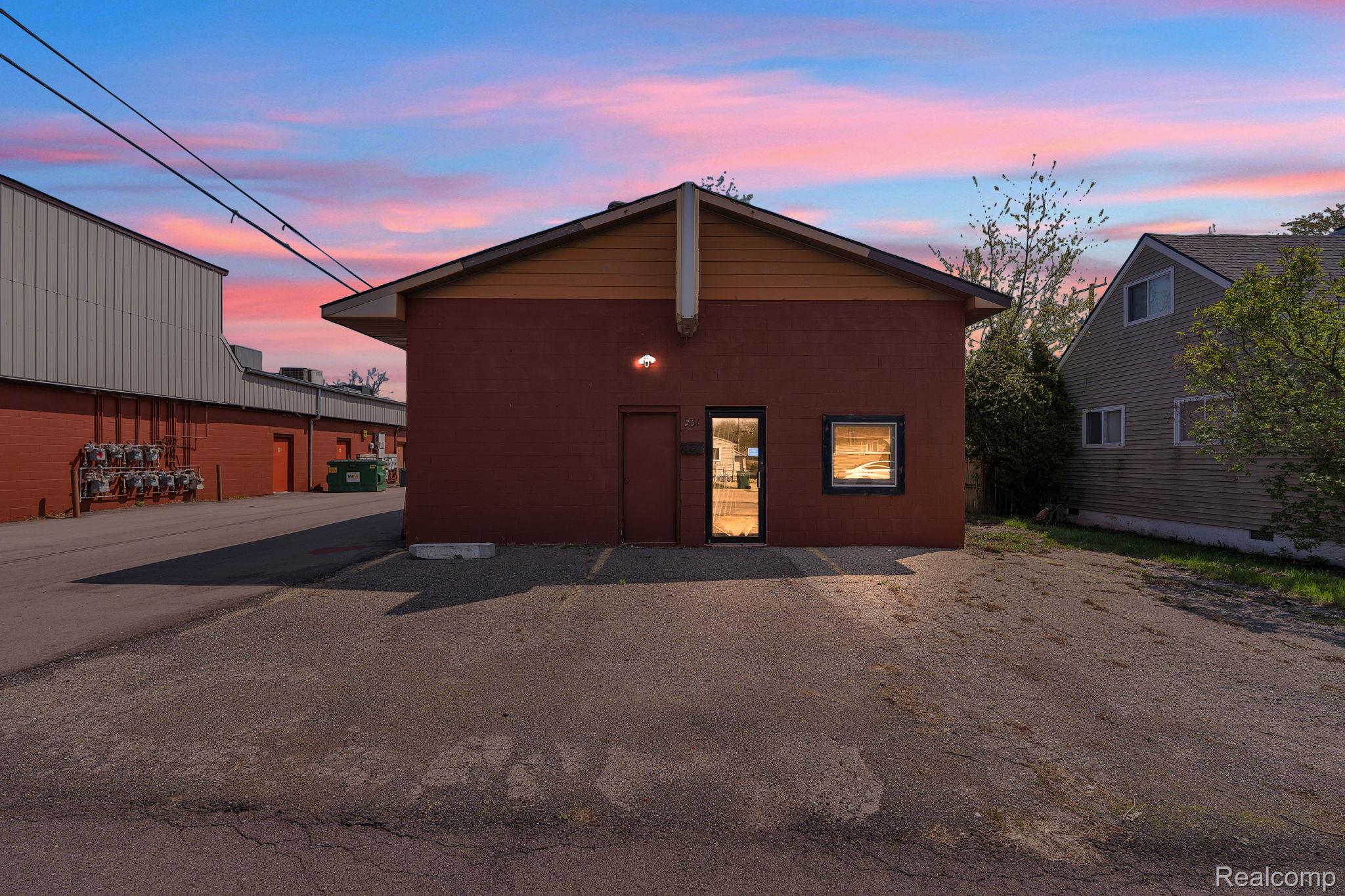 531 Woodlawn Avenue