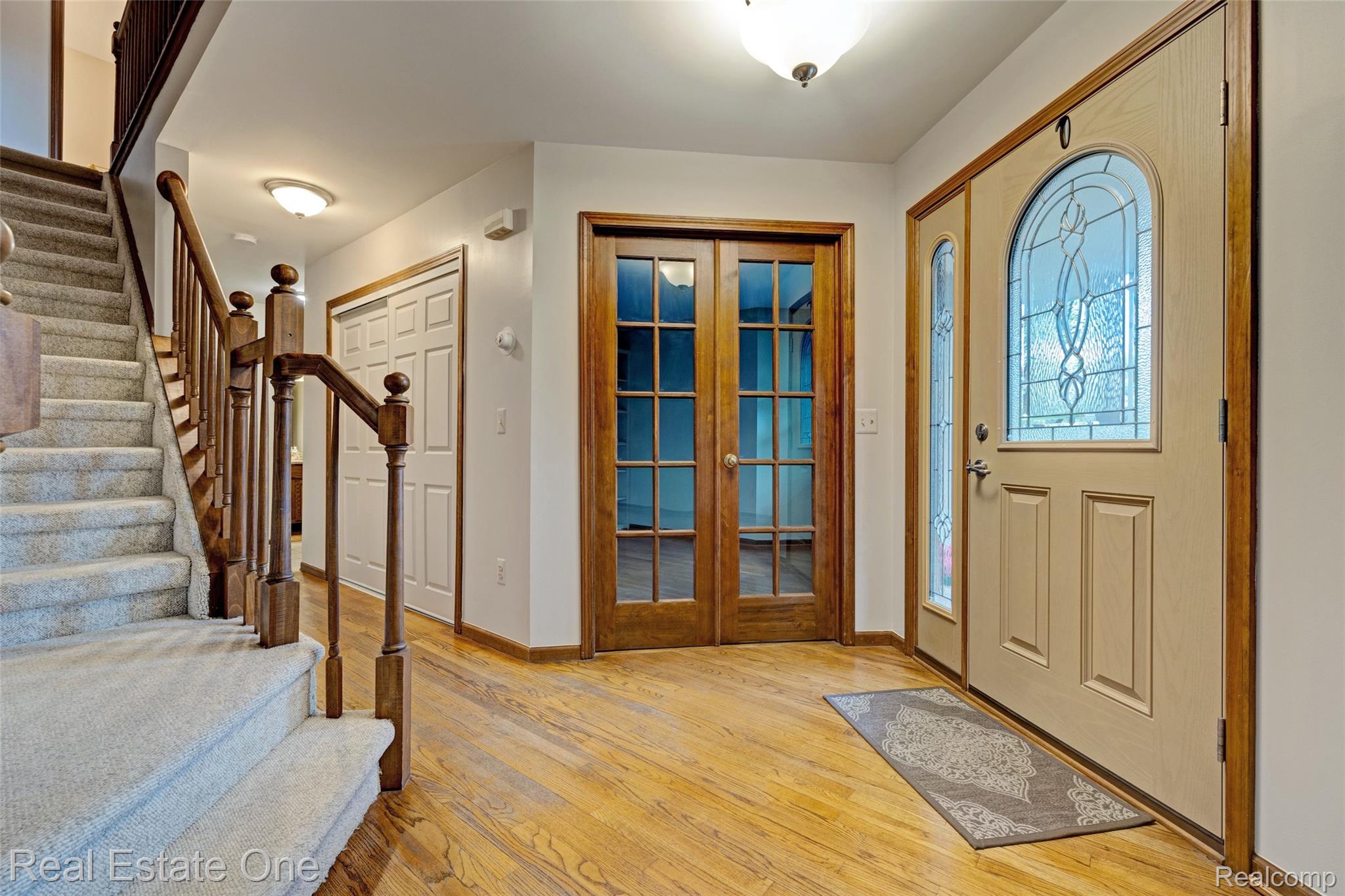 5370 Greenview Drive