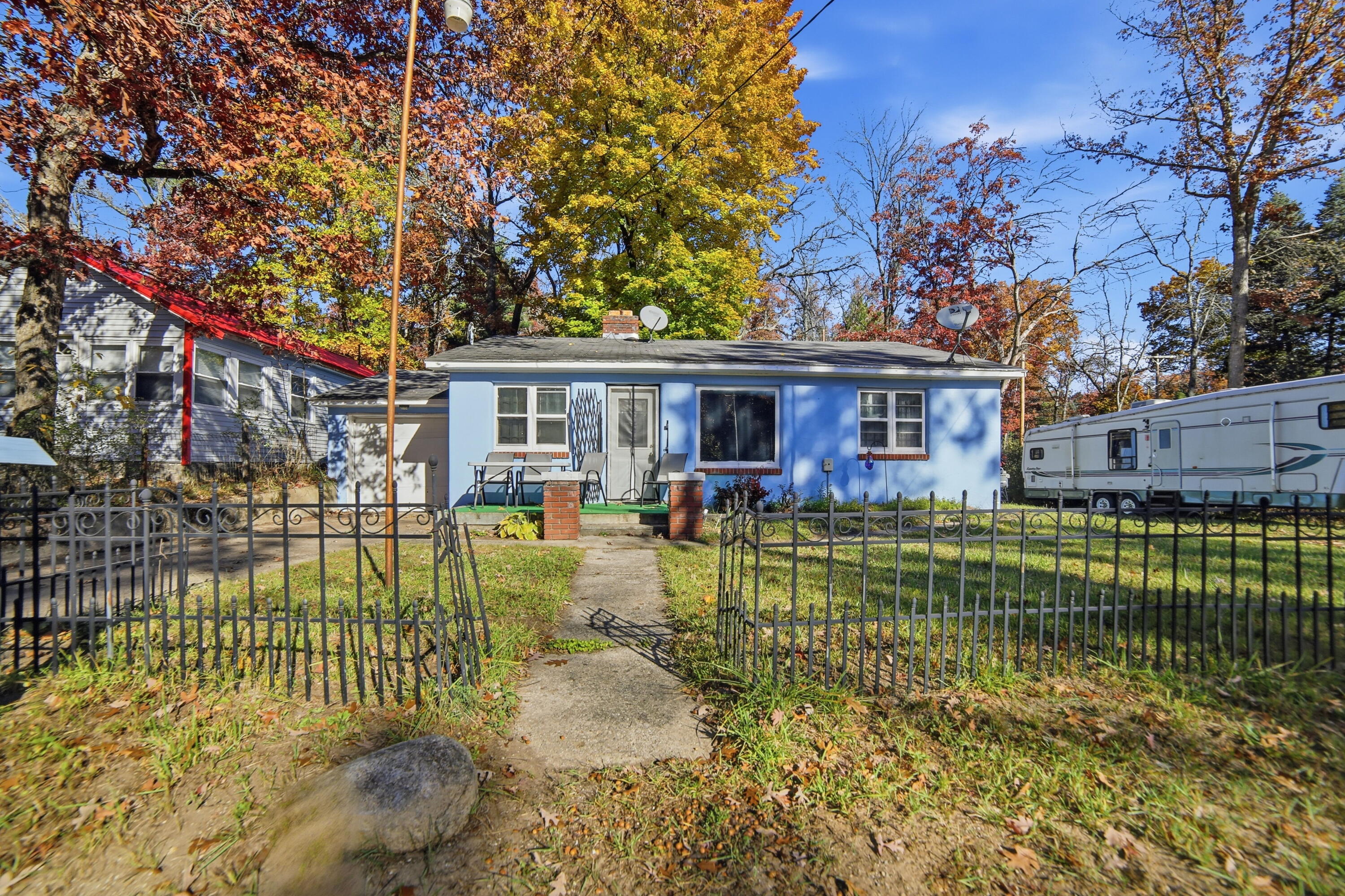 1238 E 1238 Martin Luther King Drive