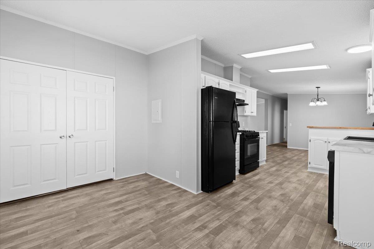 Orion Charter Township, Michigan 48359, United States, 3 Bedrooms Bedrooms, ,2 BathroomsBathrooms,Residential,Active,228832