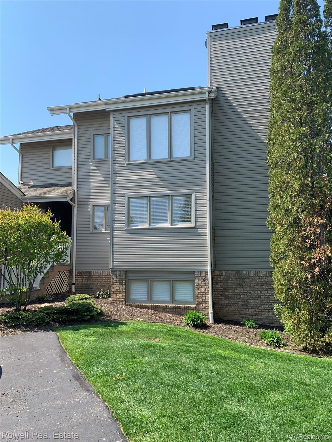 21054 Boulder Circle