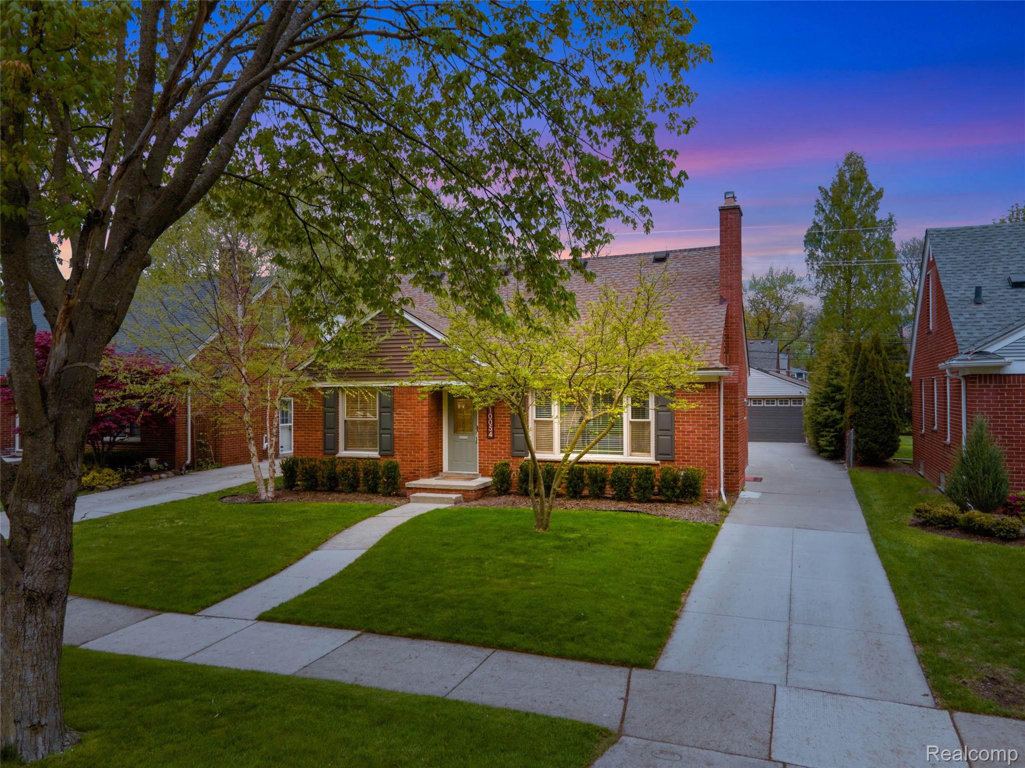 10054 Lincoln Drive
