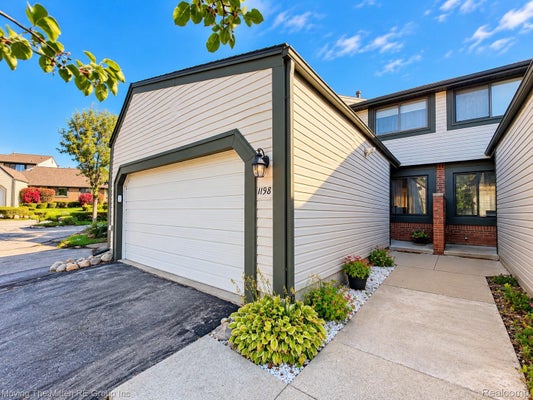1198 CONCORD CT, NORTHVILLE, MI 48167 - Image 449a4aa9a7f5cd6391c9c24e4b4d357e/2581910139