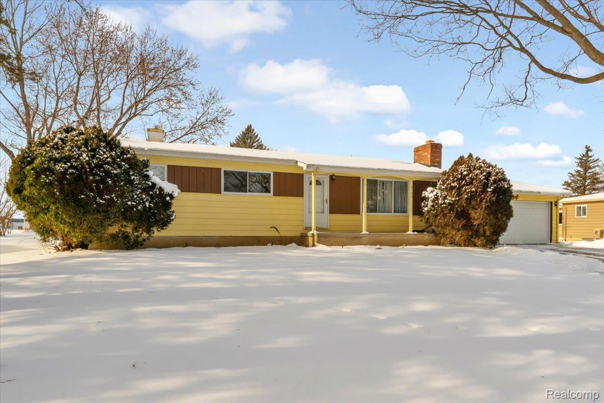 3122 Eastgate Street