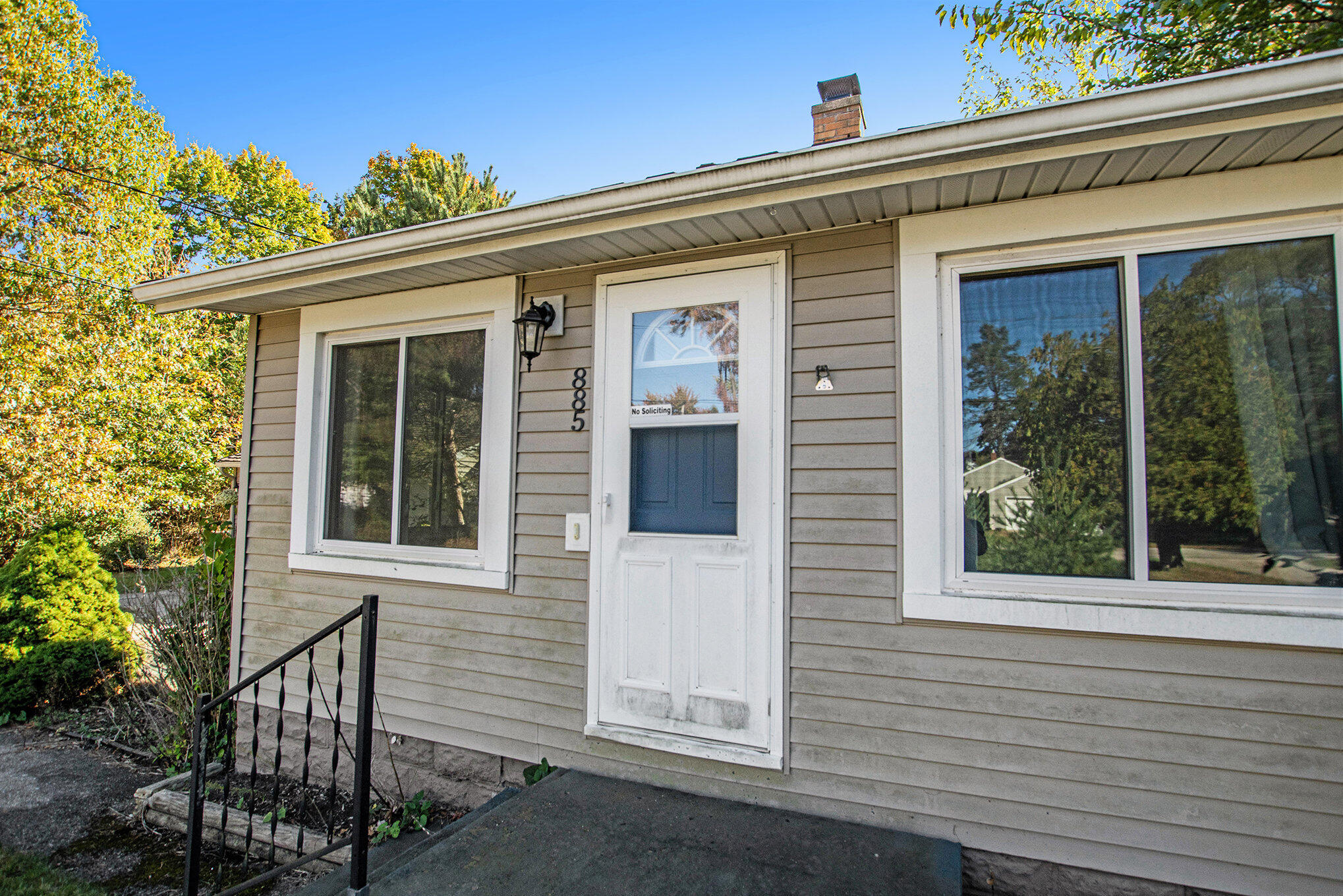 885 Eugene Avenue