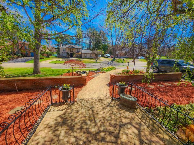 5130 LAKE BLUFF Road