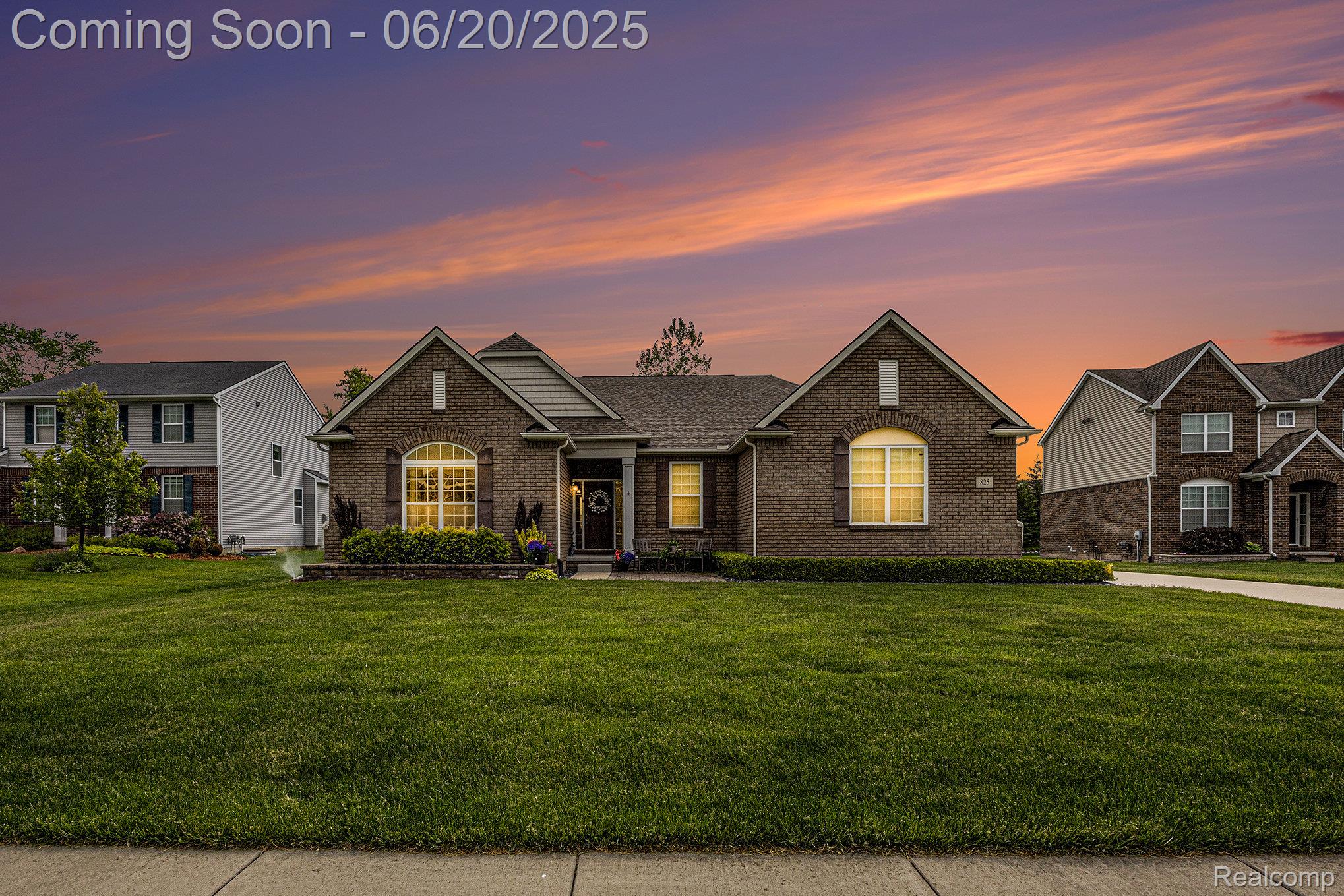 825 McIntosh Court