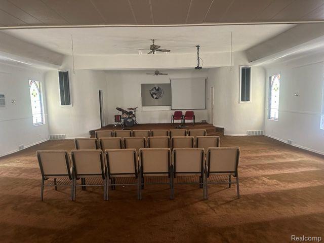 1386 E HEMPHILL Road