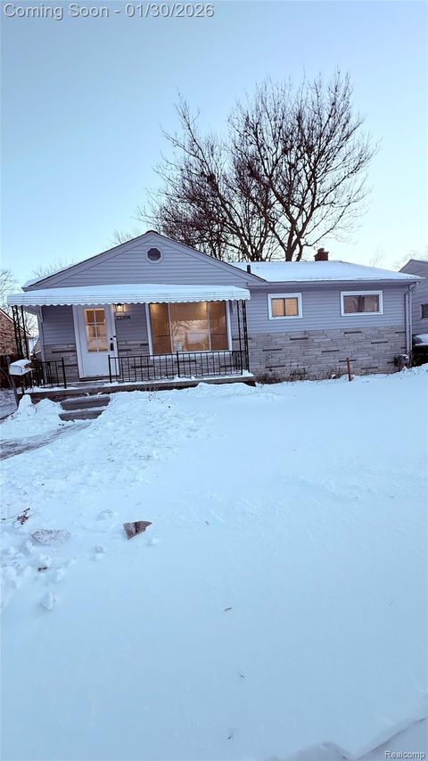 22304 California Street St Clair Shores City MI 48080