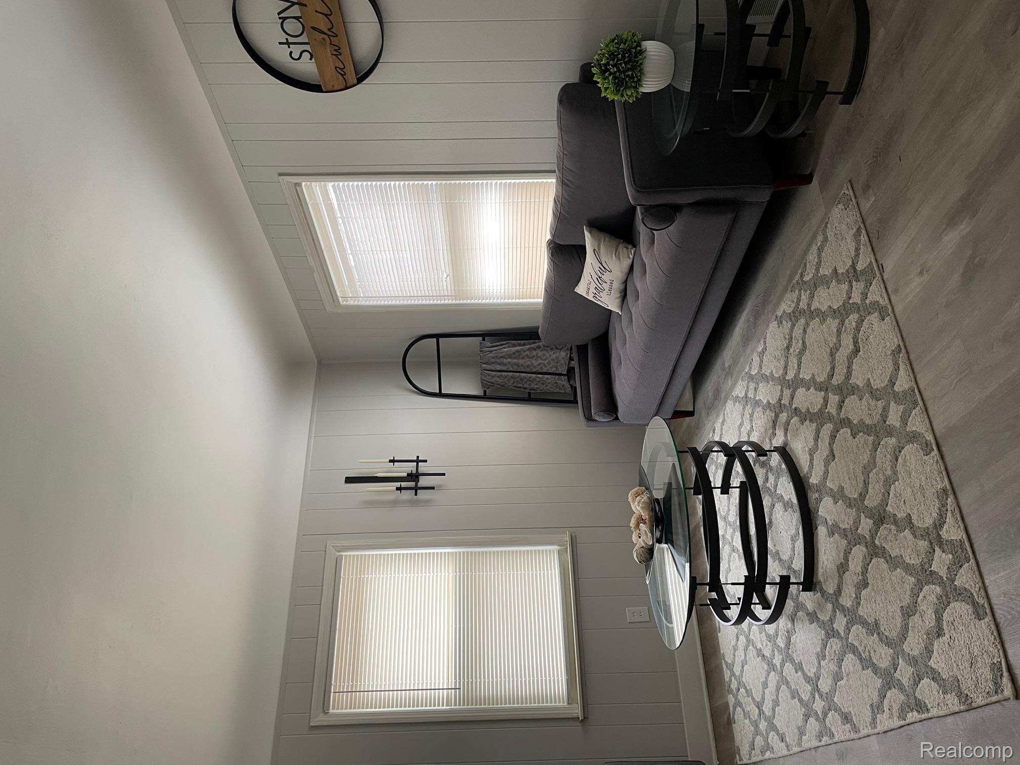 31406 Marquette Street