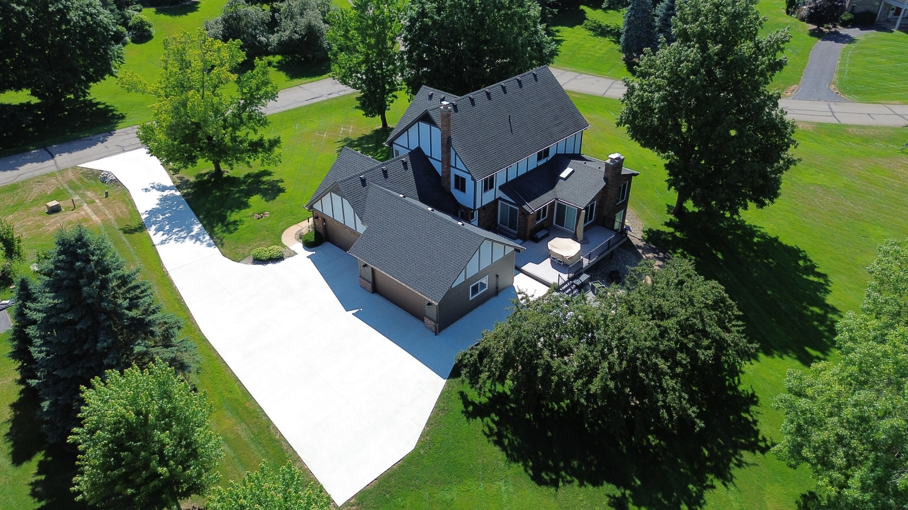 5449 Countryside Drive