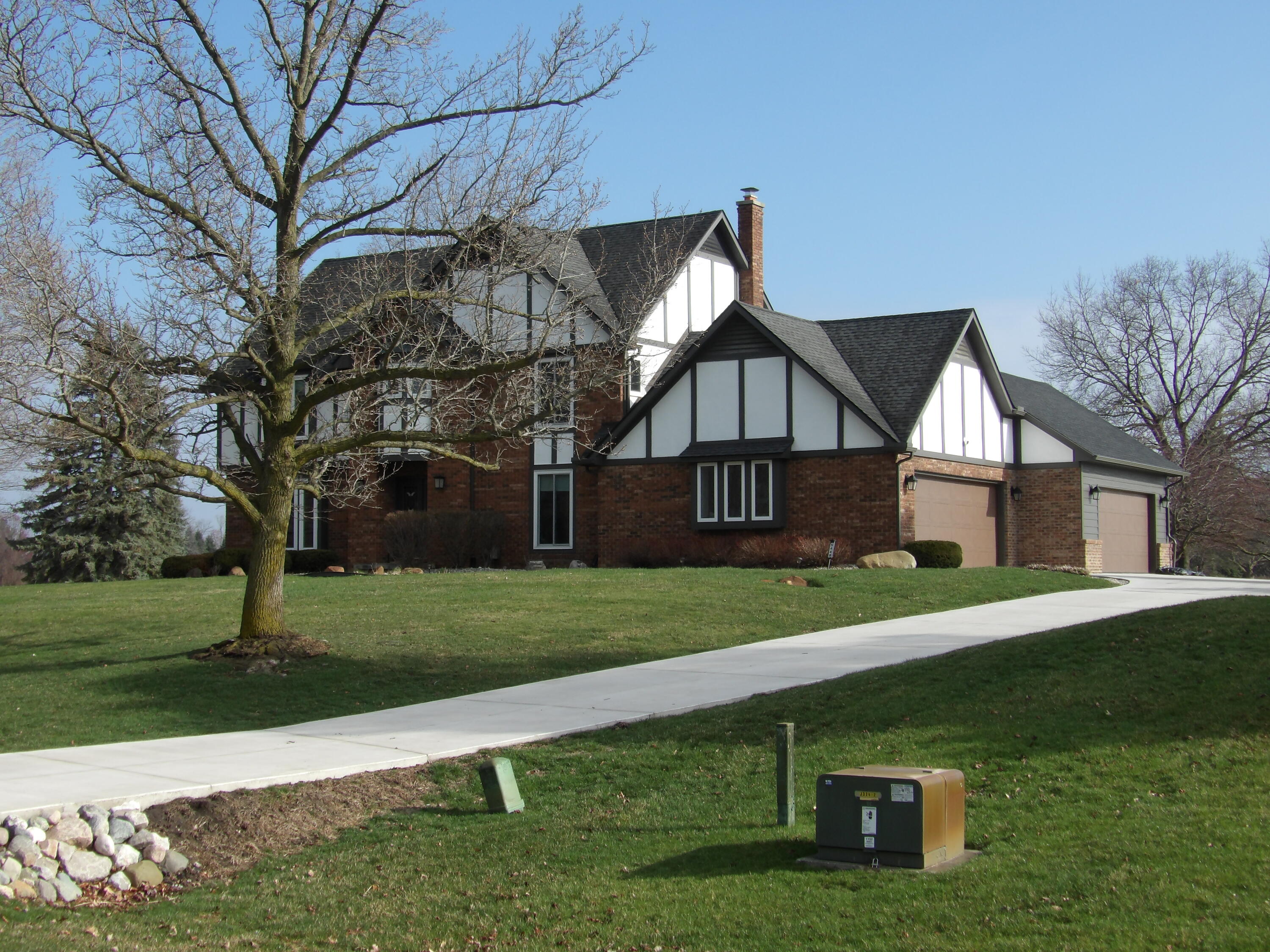 5449 Countryside Drive