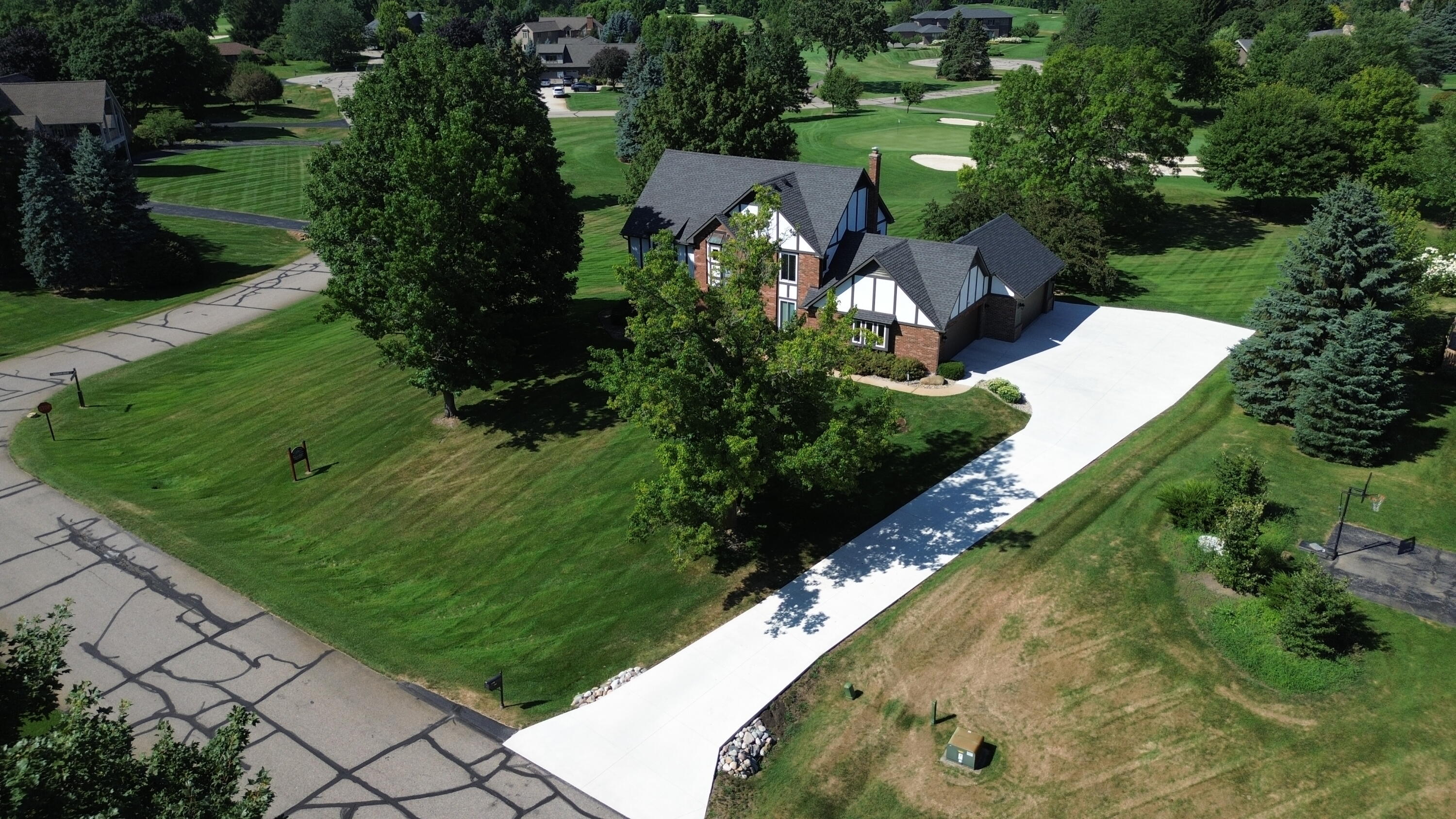 5449 Countryside Drive