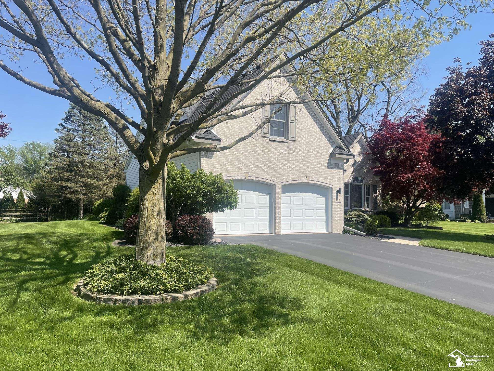 7316 Hidden Valley Drive