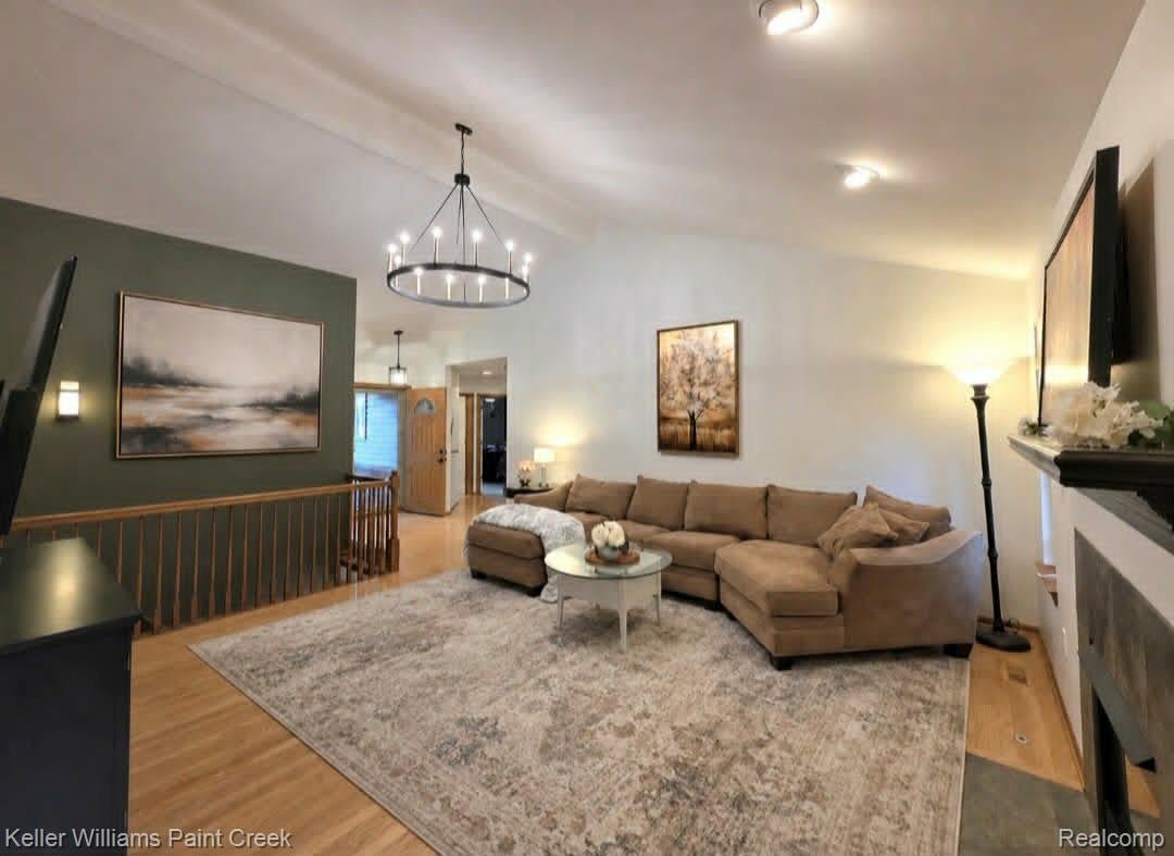 163 DEER PARK EAST