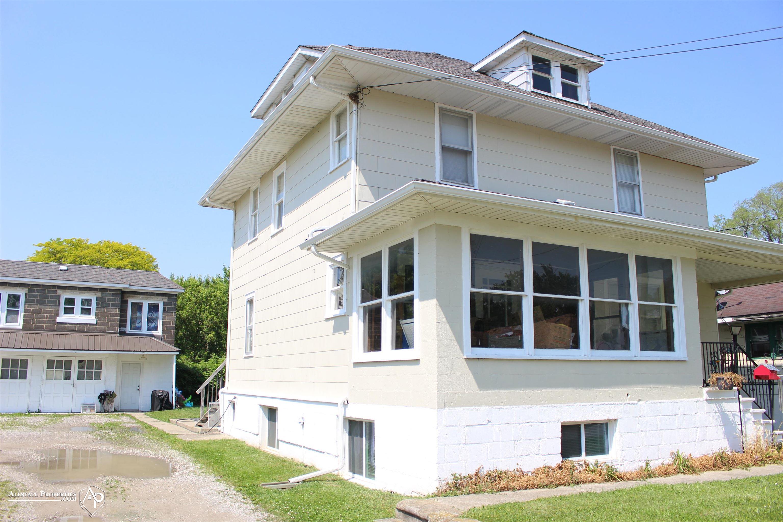 2077 E Boatfield Avenue