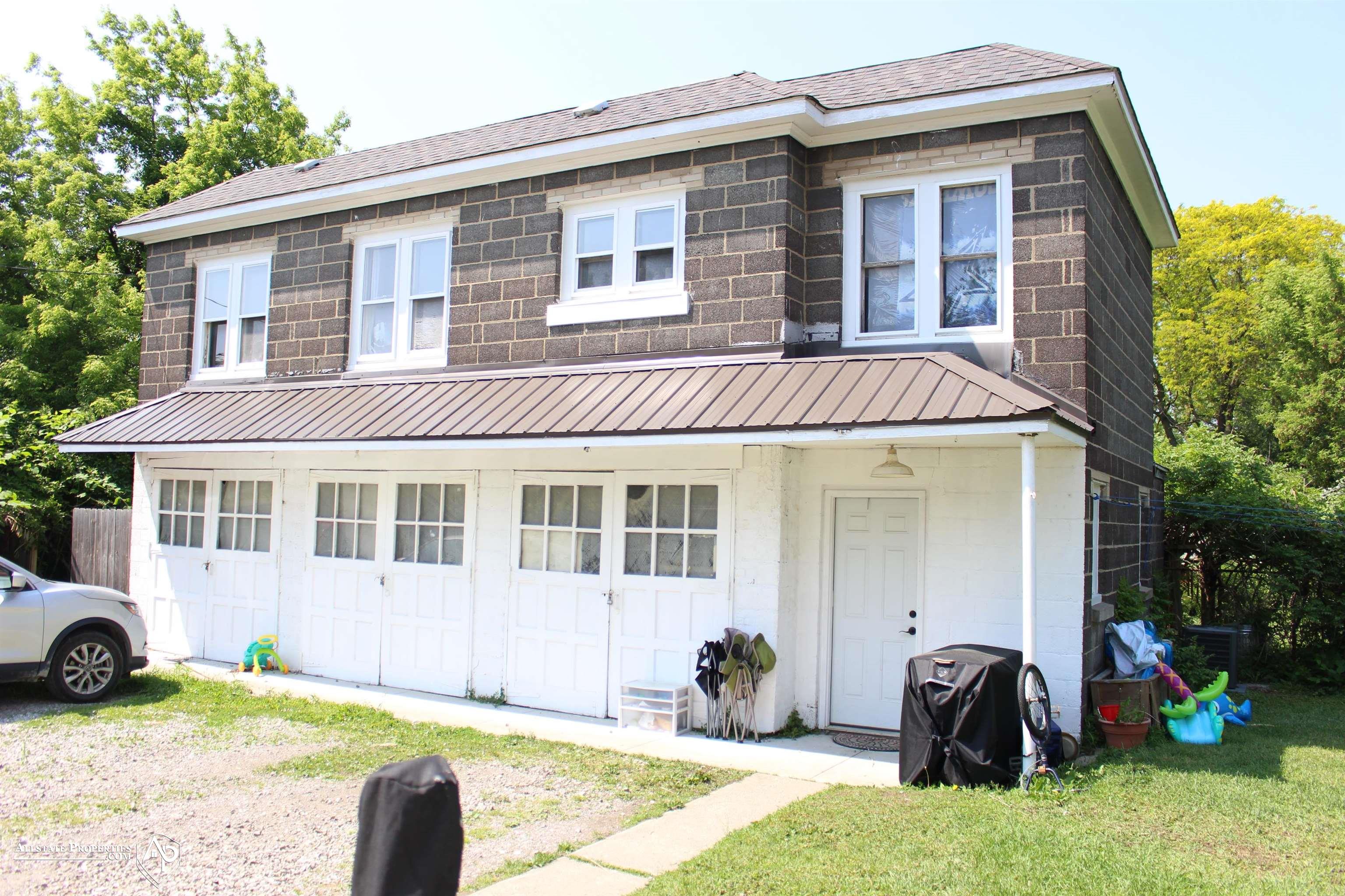 2077 E Boatfield Avenue