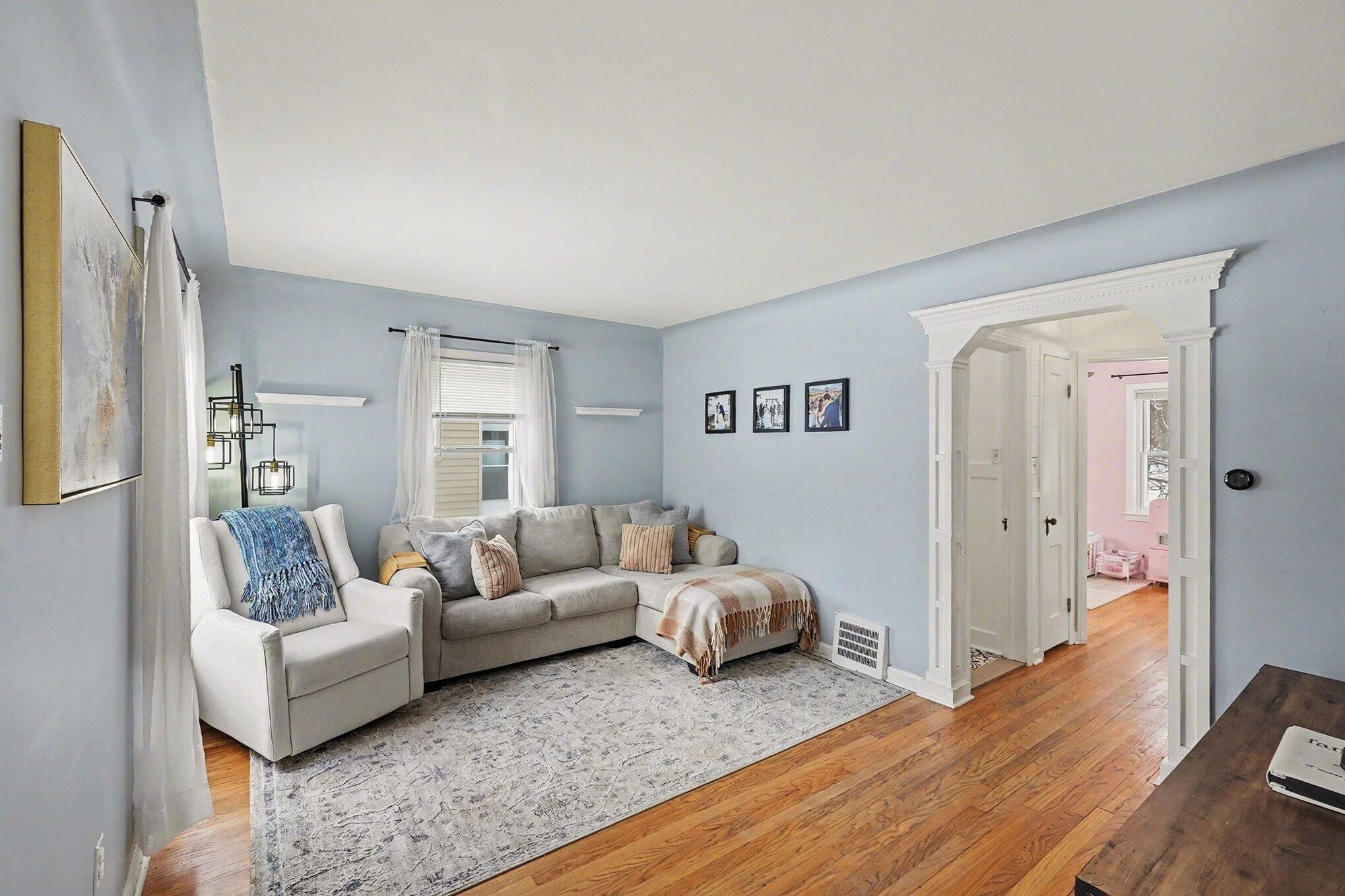 1109 N Alexander Avenue