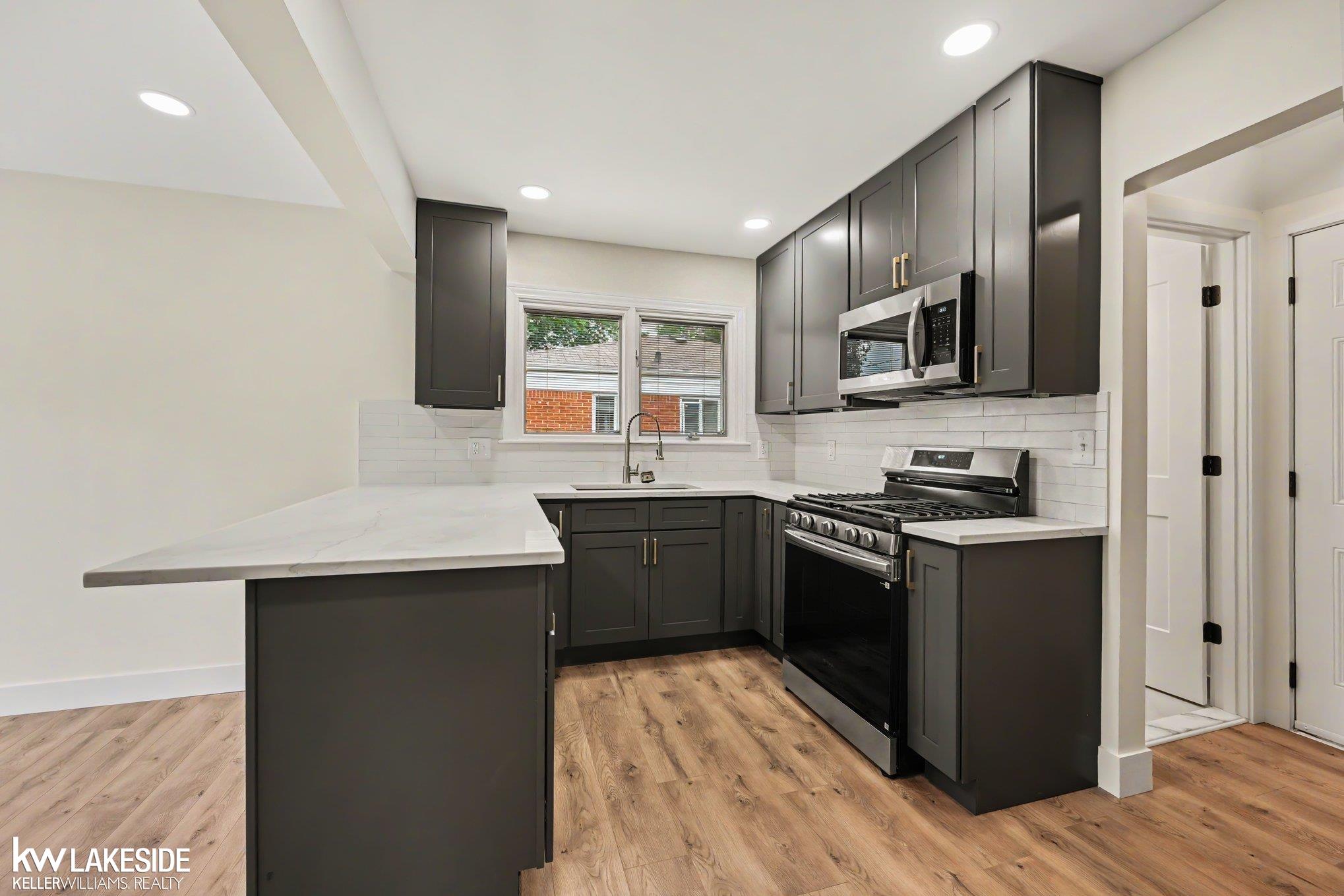 2837 Sherbourne Drive