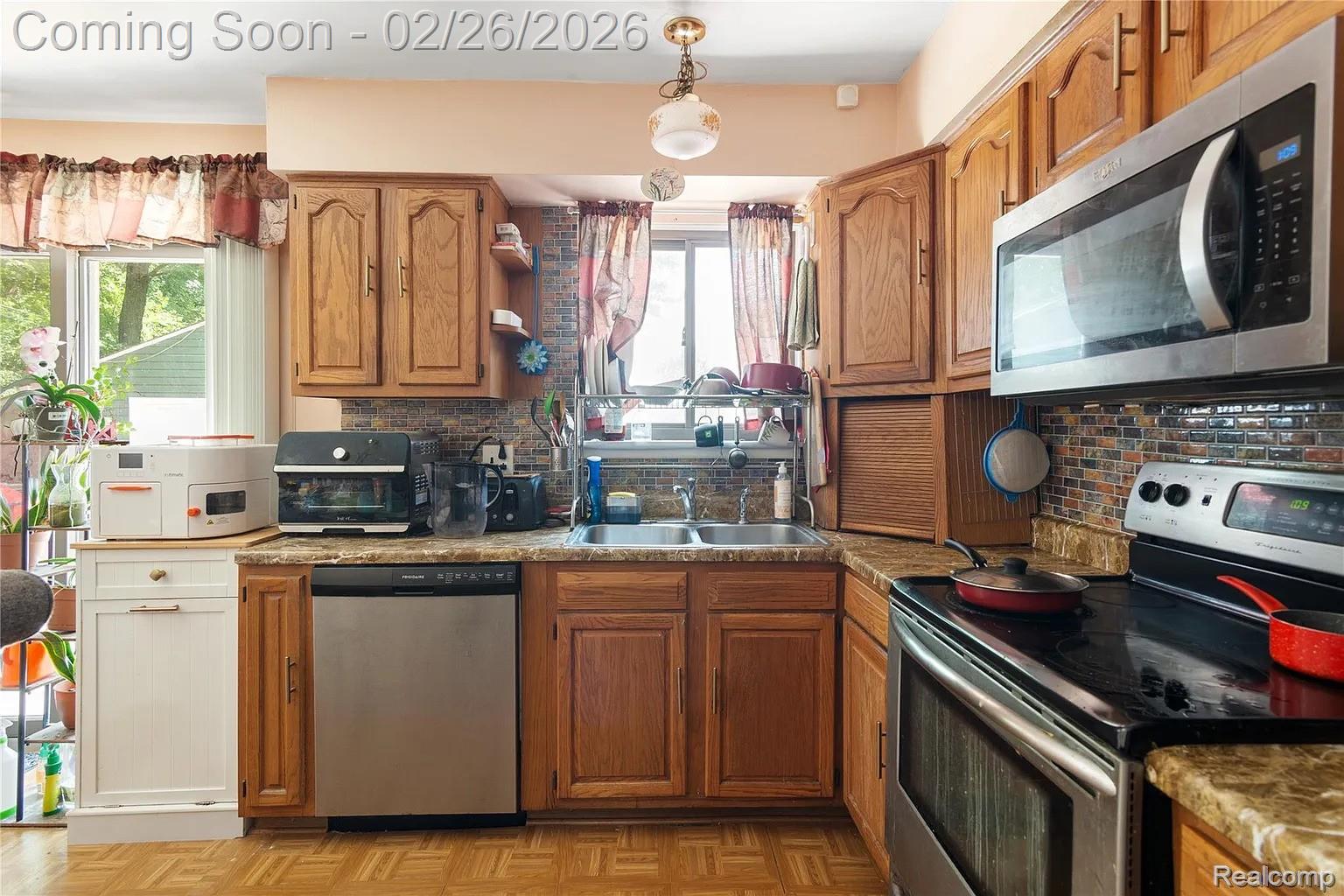 21456 Flanders Street